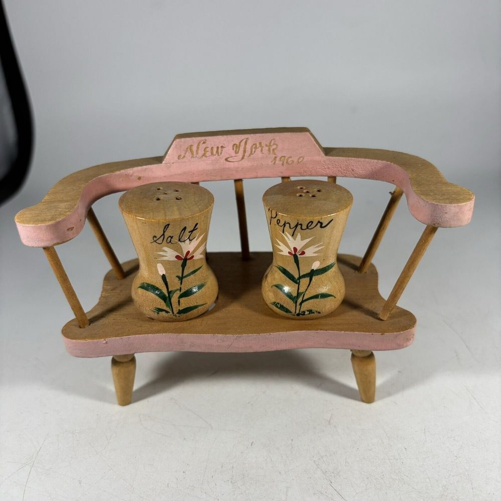 Vintage Painted Wood‎ 2 Inch Tall Salt & Pepper Shakers On Bench Floral Japan